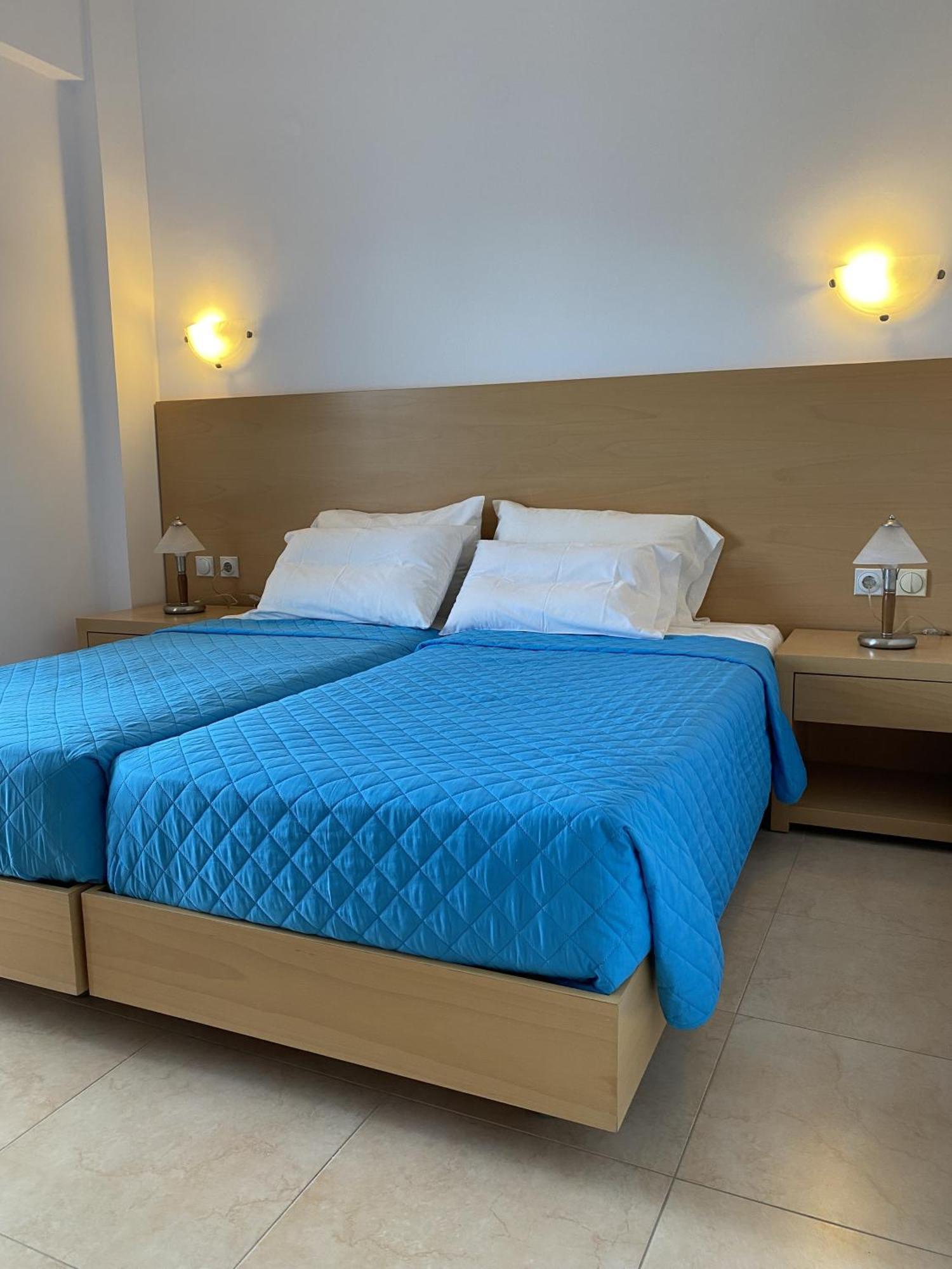 Corafili Holiday Suites 吉奥塔略 外观 照片