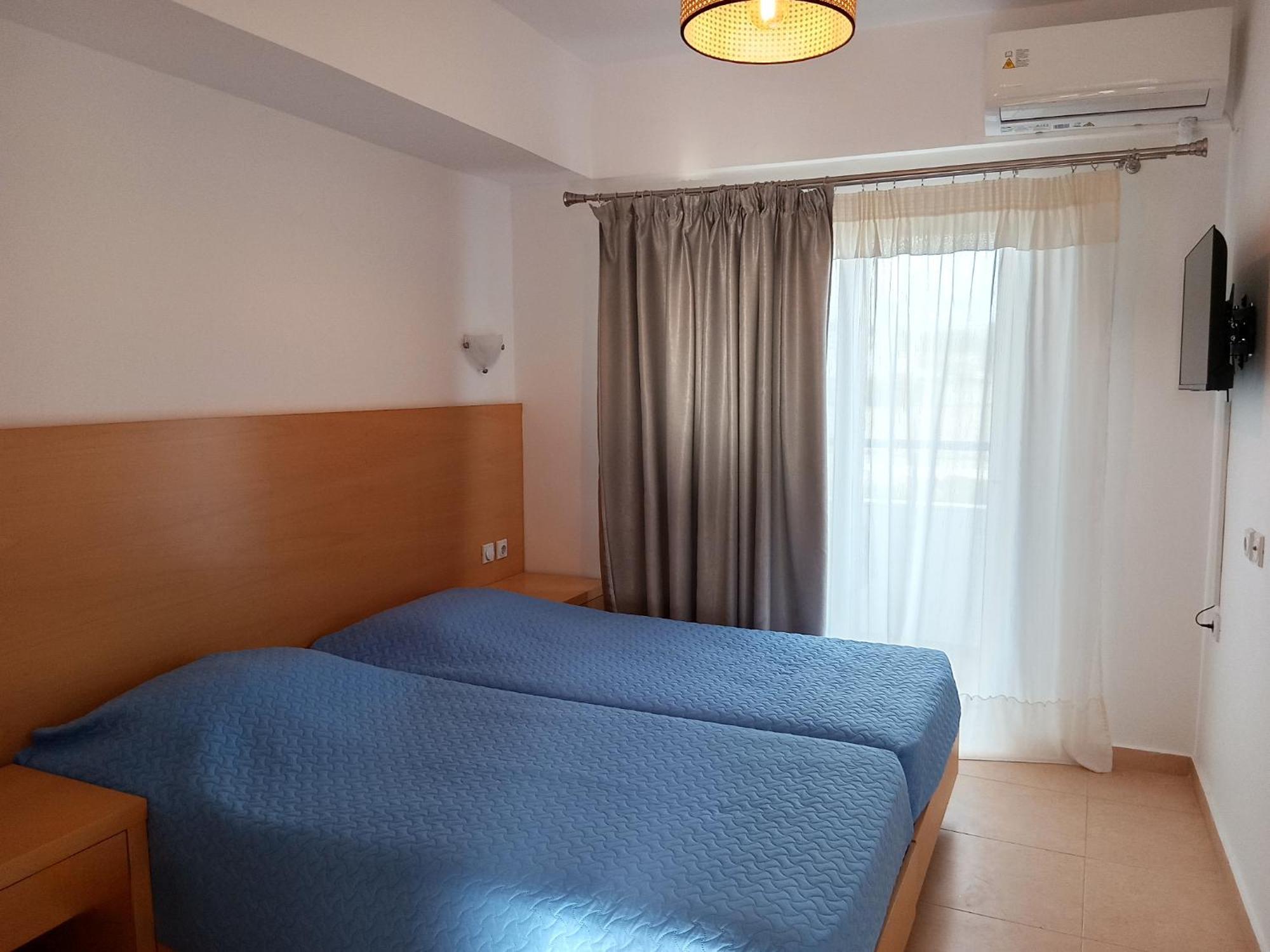 Corafili Holiday Suites 吉奥塔略 外观 照片