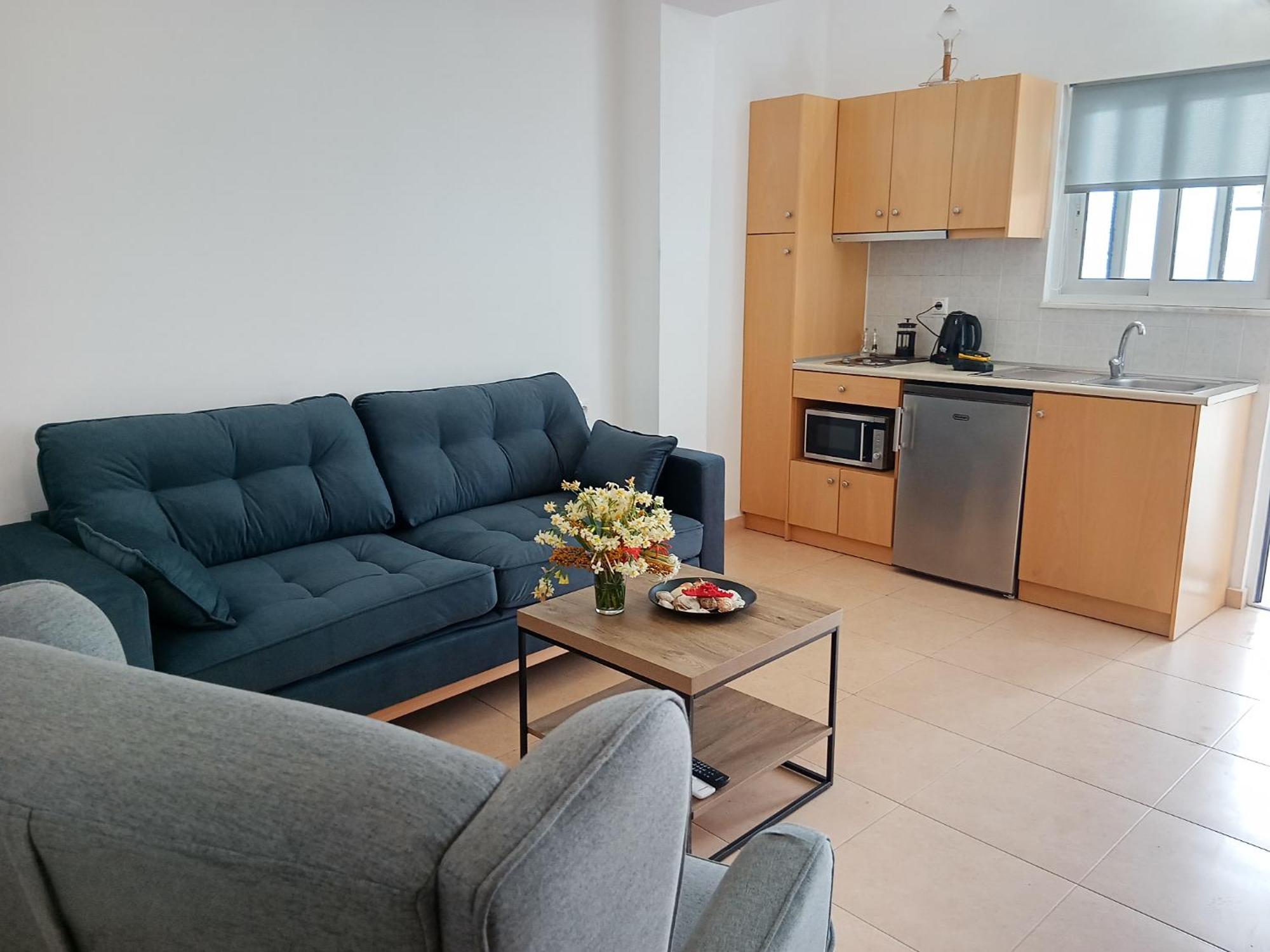 Corafili Holiday Suites 吉奥塔略 外观 照片